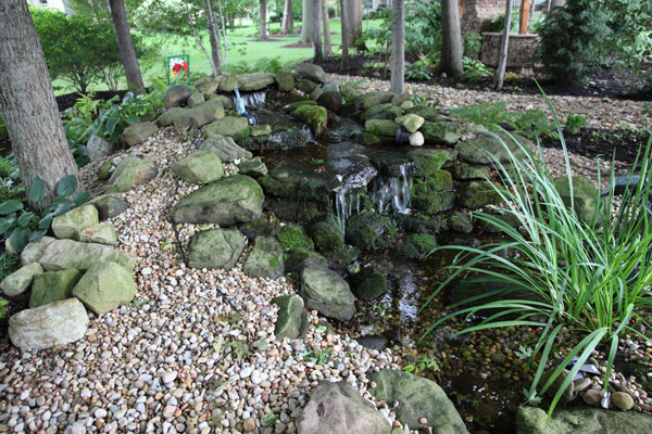 Moss Rock Pondless Water Feature